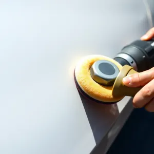 Jak szlifować lakier samochodowy